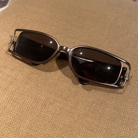 *SOLD* VINTAGE YSL YVES SAINT LAURENT - Picture 7 of 11